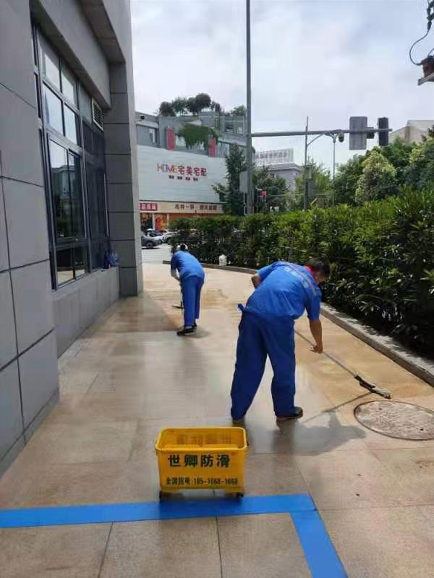 四川省人民群众来访接待中心地面防滑施工