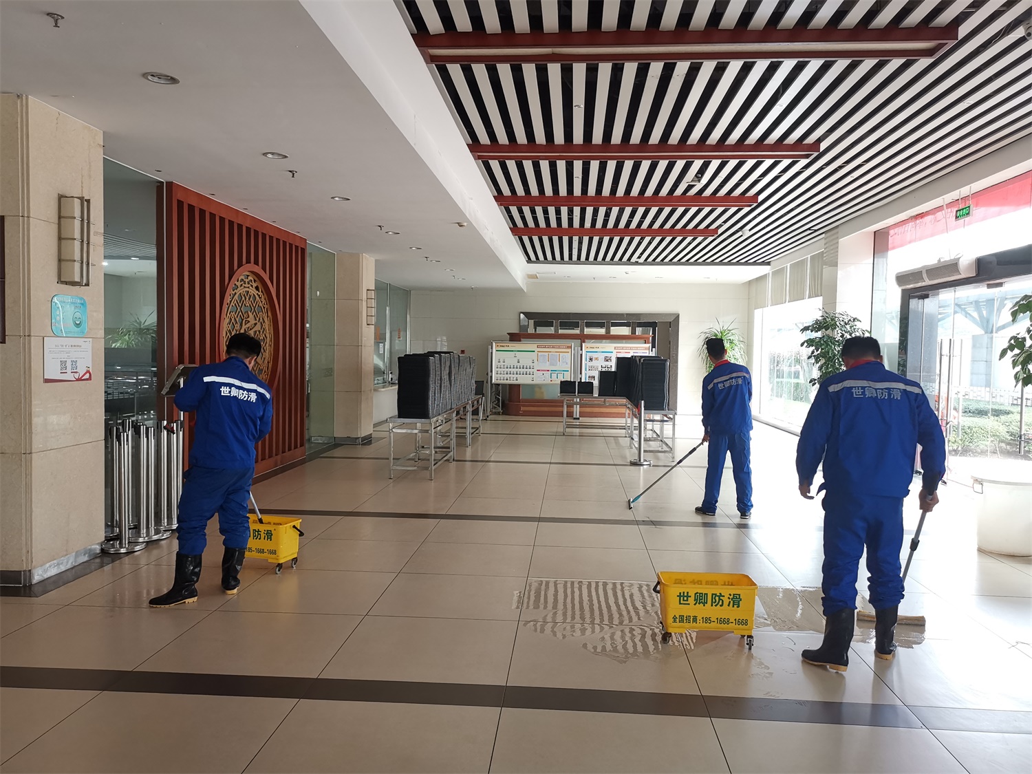 方太厨具总部食堂地面防滑处理完工