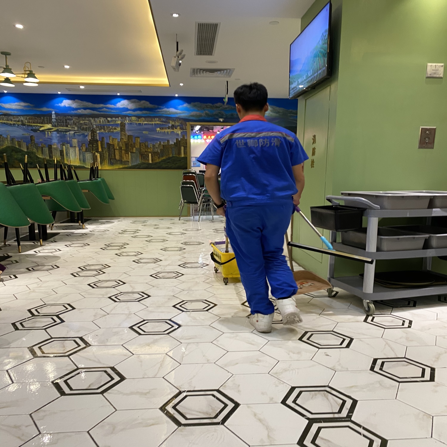 陈记烧鹅餐厅地面防滑处理工程