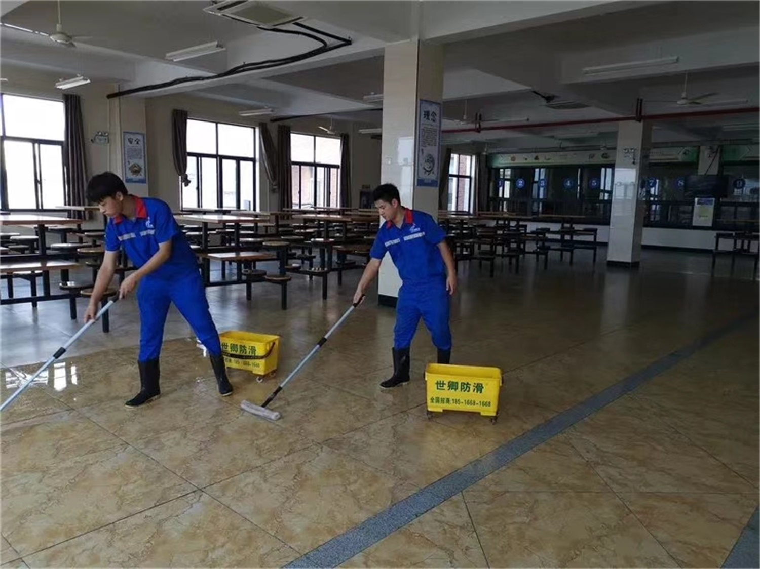 职业教育中心地面防滑防护施工处理