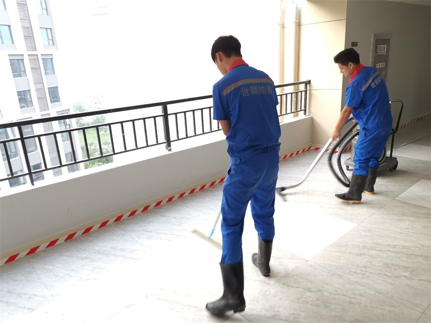 华润新建酒店式公寓地面防滑处理工程